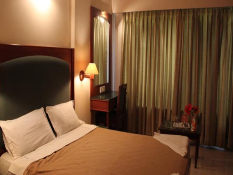 Fabhotel Lotus Koregaon Park